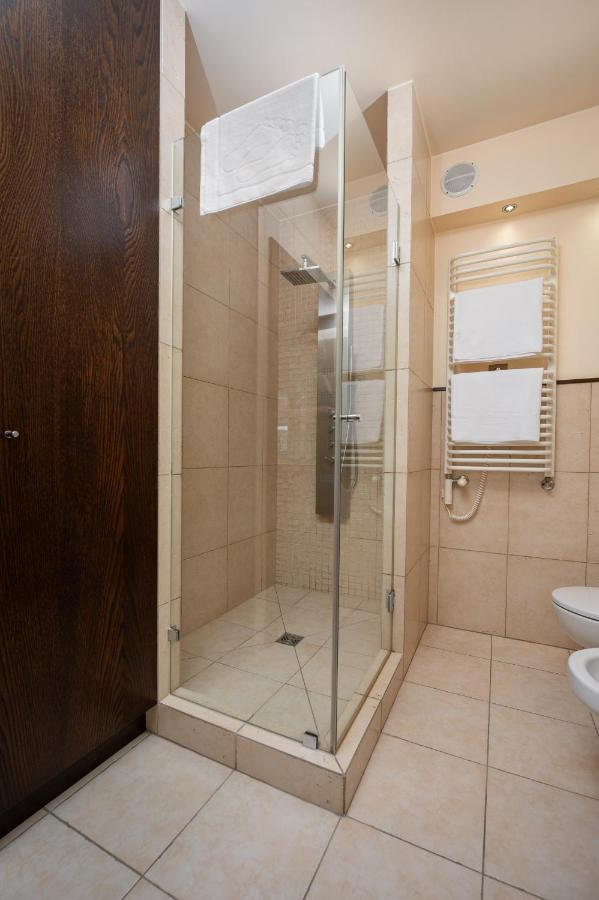 Bluszczanska Comfort Apartment วอร์ซอ ภายนอก รูปภาพ