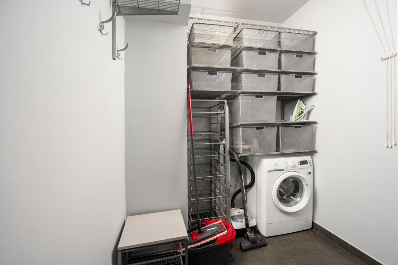 Bluszczanska Comfort Apartment วอร์ซอ ภายนอก รูปภาพ